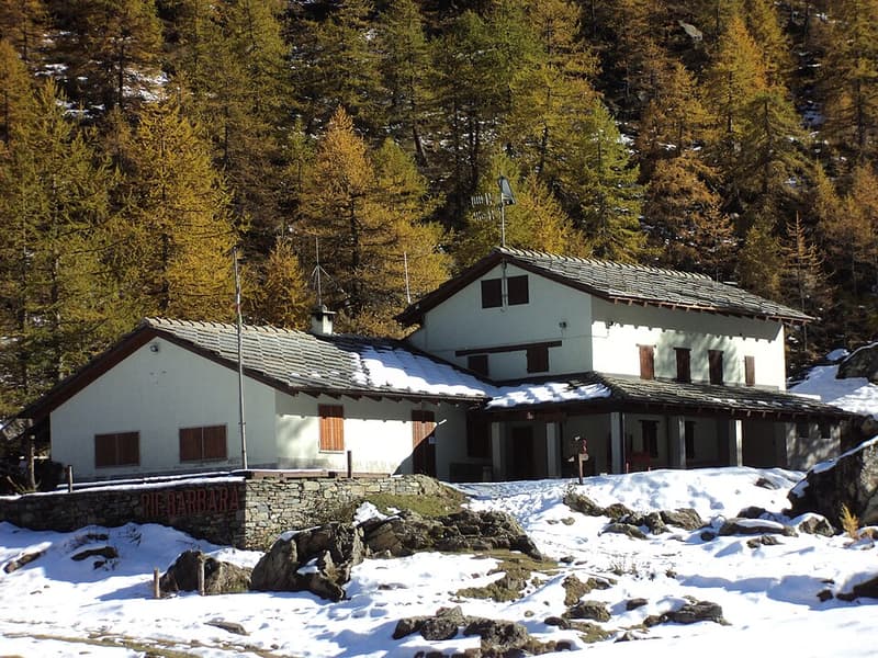 Rifugio Barbara Lowrie